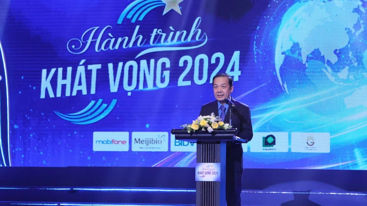   Tôn vinh người lao động tiêu biểu và "Cảm ơn bạn đồng hành" năm 2024